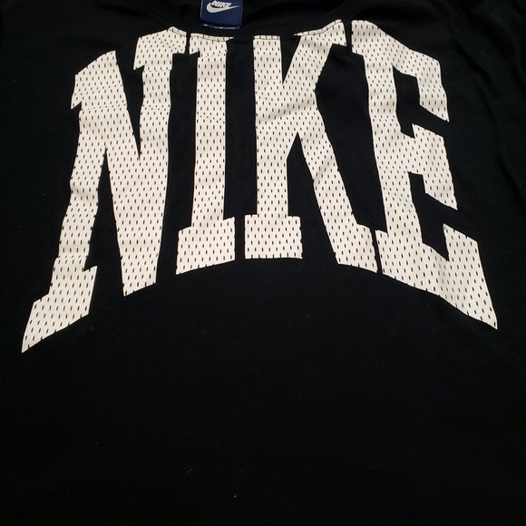 Black and White“Nike”shirt (M) - Picture 2 of 4